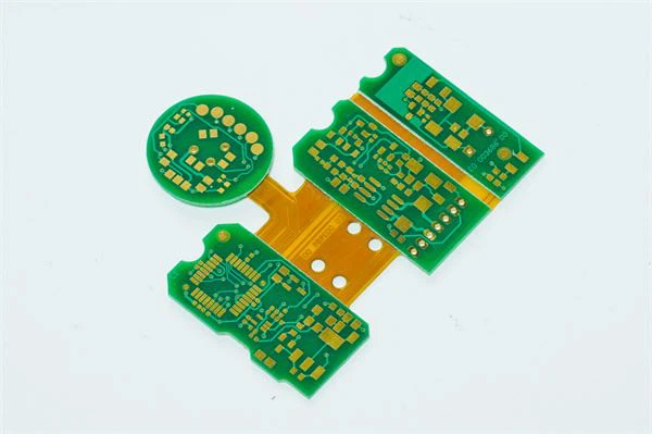 Augšā - apakšējā asimetriska stingra - Flex PCB
